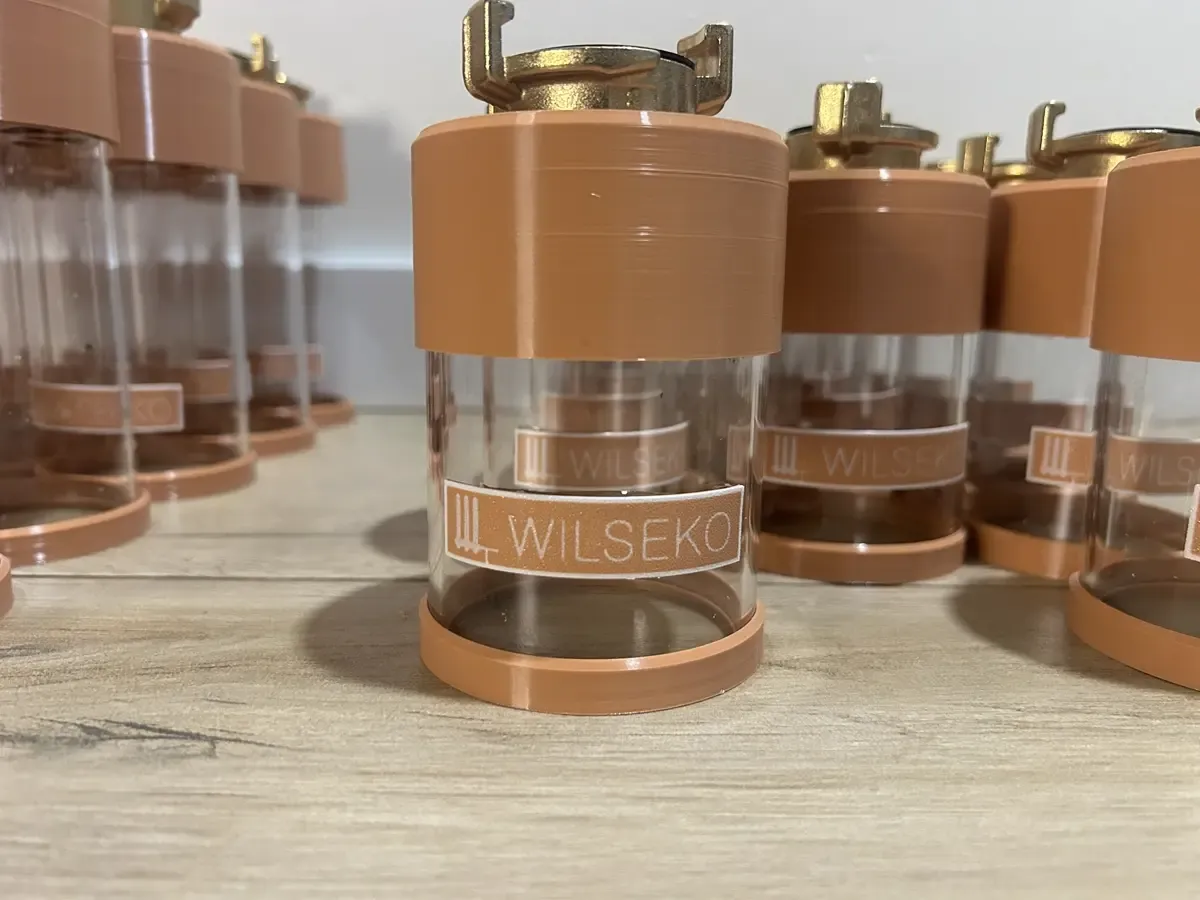 Detail PETG dielu a kovovej rýchlospojky